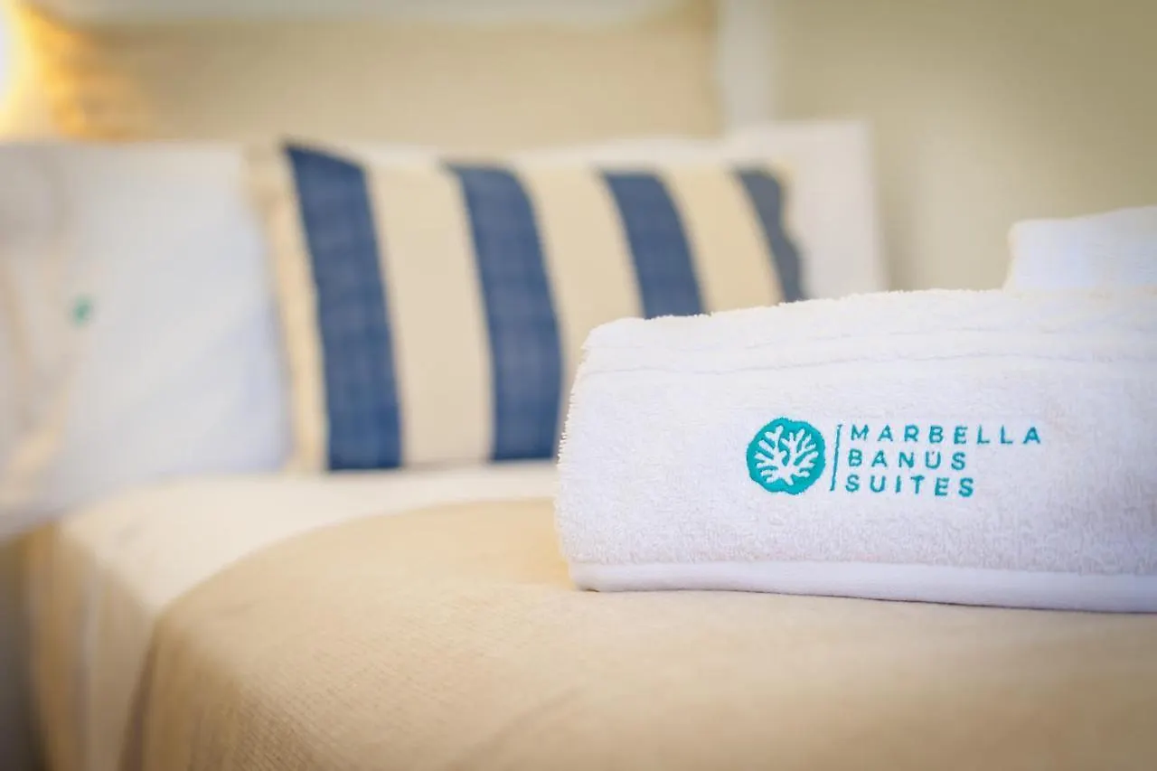 Marbella Banus Suites - Puerto Banus Marina Harbour Seafront Apartment