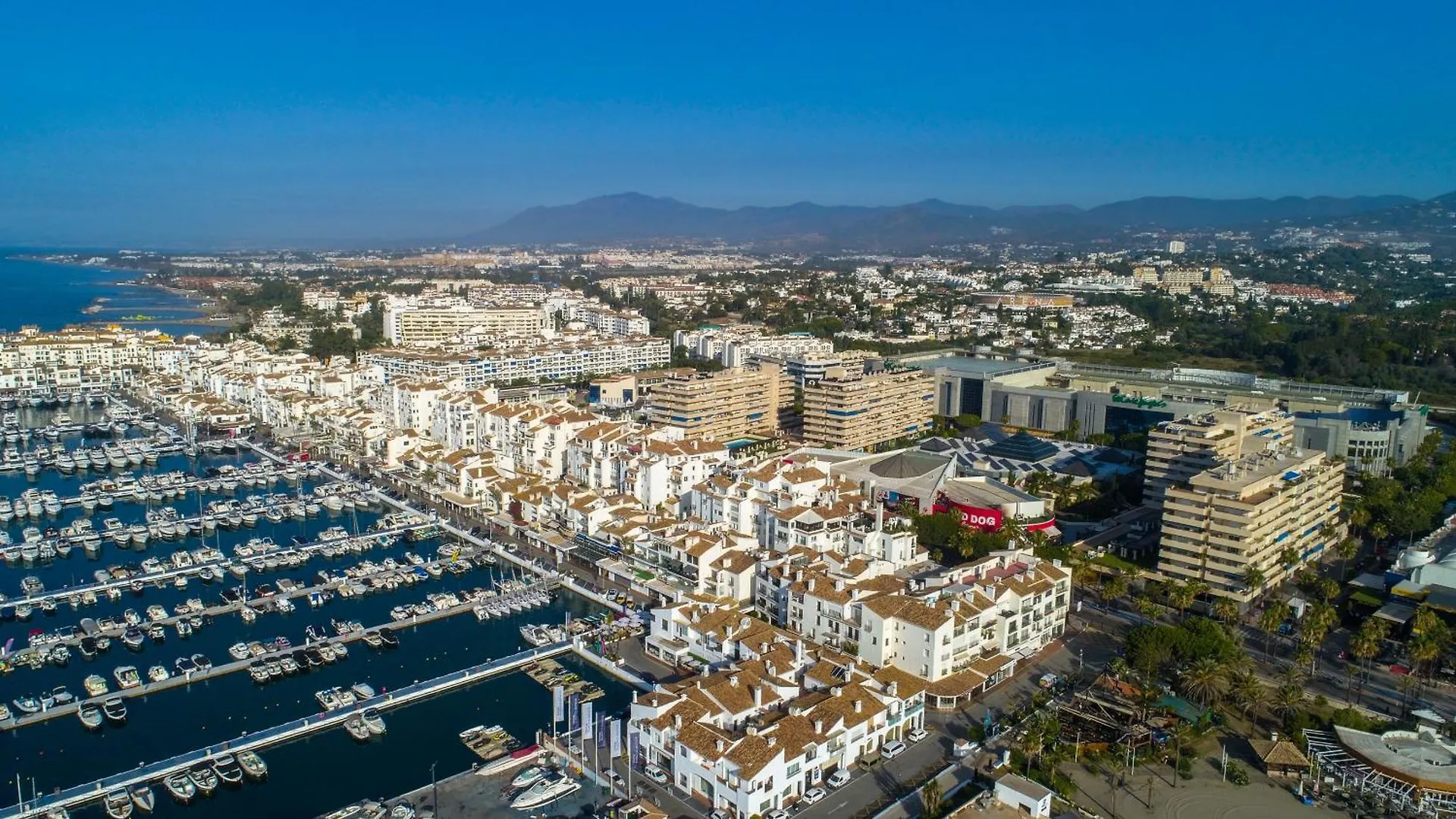 Marbella Banus Suites - Puerto Banus Marina Harbour Seafront Apartment 0*,