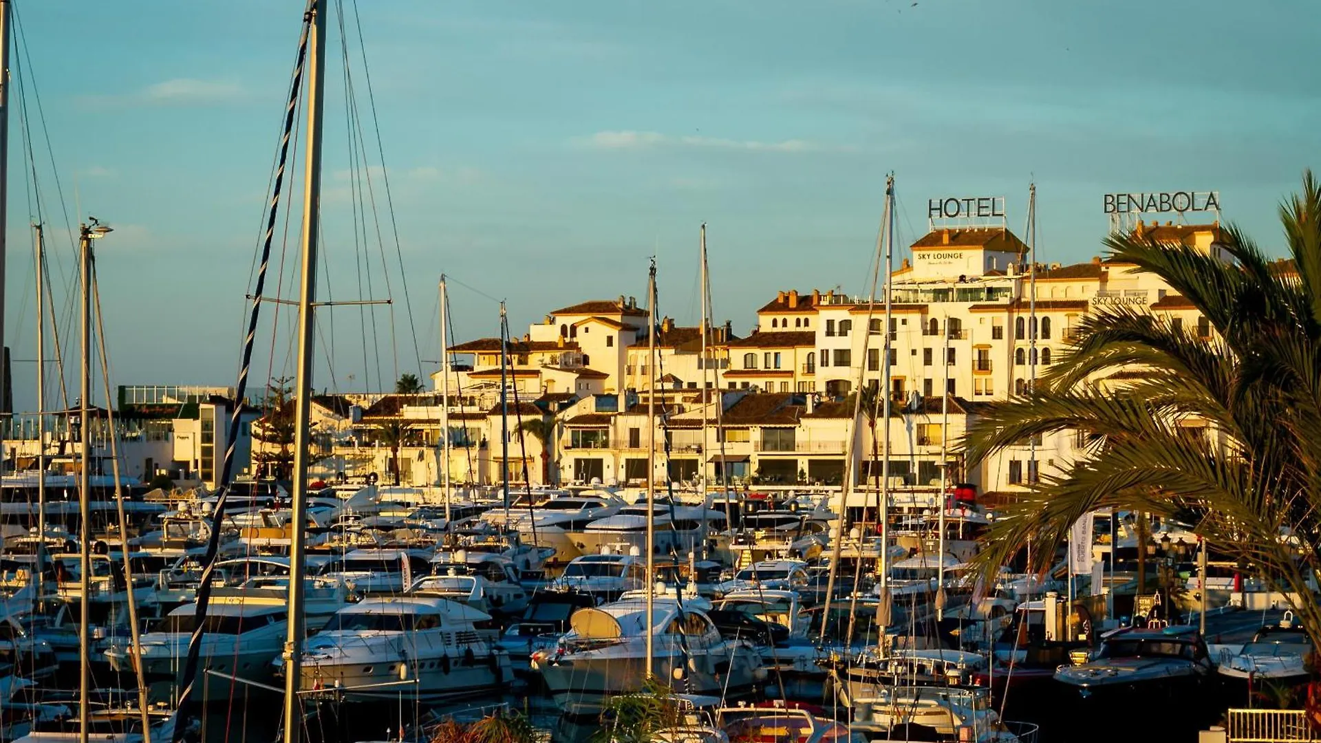 Marbella Banus Suites - Puerto Banus Marina Harbour Seafront Apartment 0*,  Spain