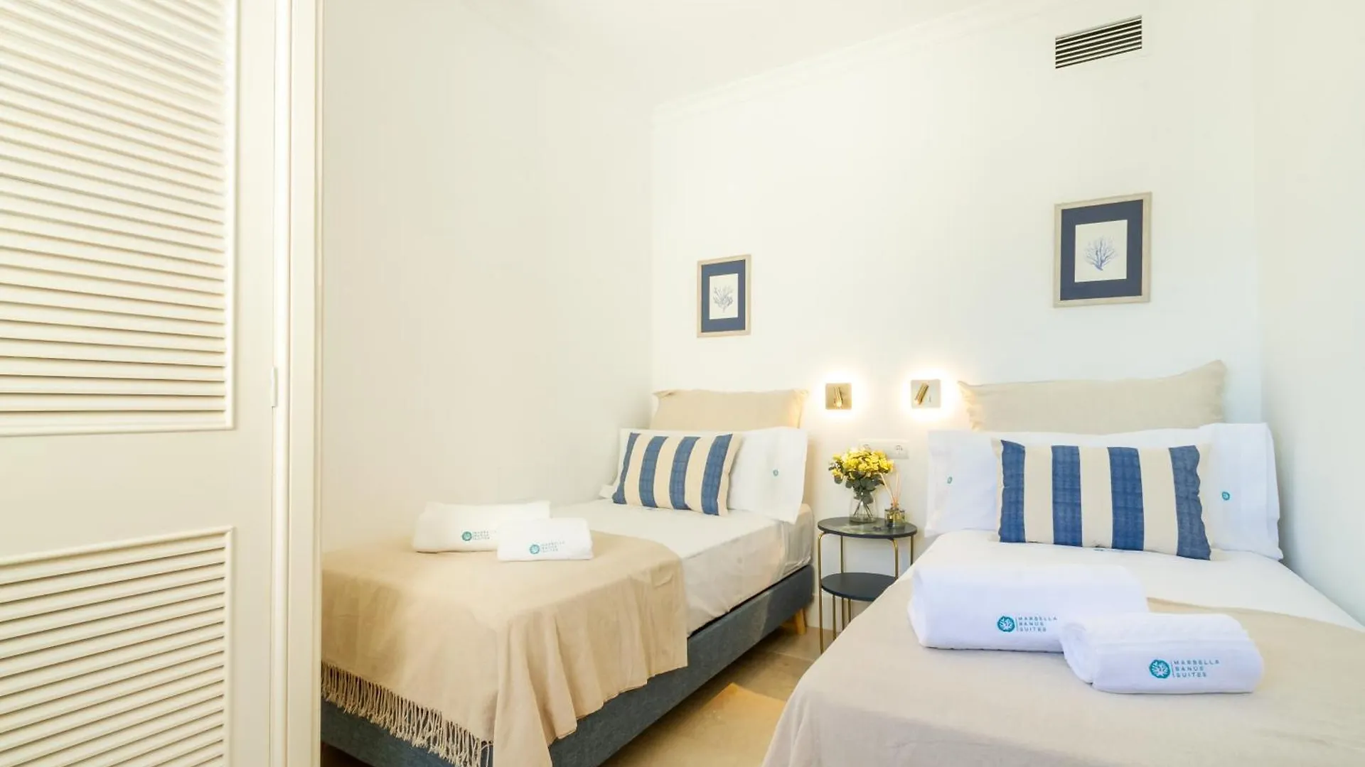 Marbella Banus Suites - Puerto Banus Marina Harbour Seafront Apartment Spain